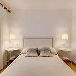 דירה Beachfront Simar By Sealand *