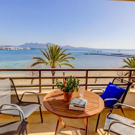Beachfront Simar By Sealand Apartment Port de Pollenca