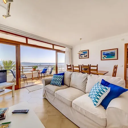 Apartment Beachfront Simar By Sealand *