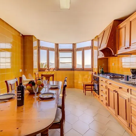 Beachfront Simar By Sealand