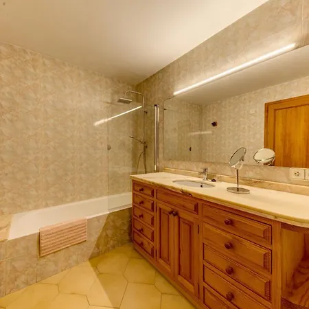 Apartment Beachfront Simar By Sealand